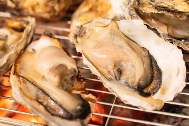 【冬季限定営業】兵庫県の森林王国の中にかき小屋オープン!? グランピング施設で新鮮な海の幸を堪能。〈兵庫県宍粟市〉