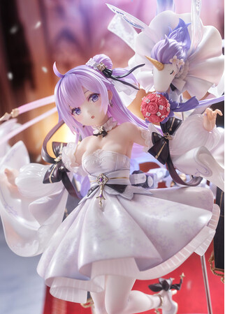 『アズールレーン』より、「ユニコーン」が「純白なる夢の誓い」の装いでフィギュア化。あみあみにて予約受付中。
