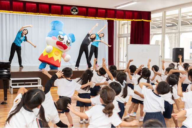 こどもりびんぐ × カラダうごかせ！ニッポン！「MEKIMEKI Smileプロジェクト」始動。ポンちゃんが子どもたちの運動習慣づくりを応援