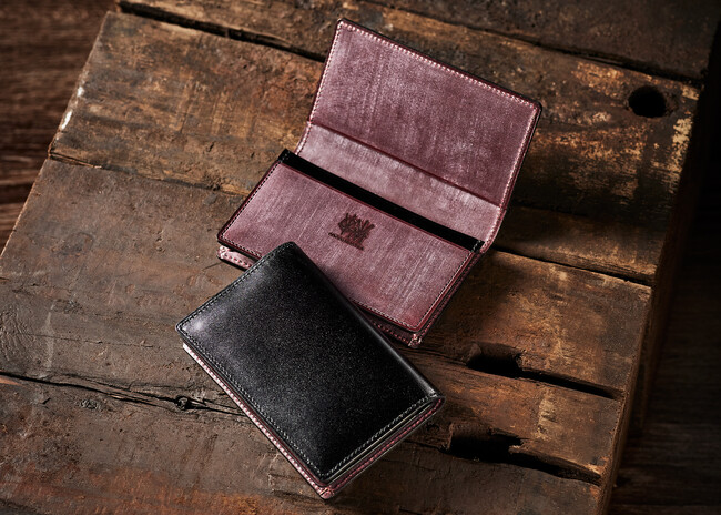 【ココマイスター】コードバンクルーの名刺入れが本日再販売。