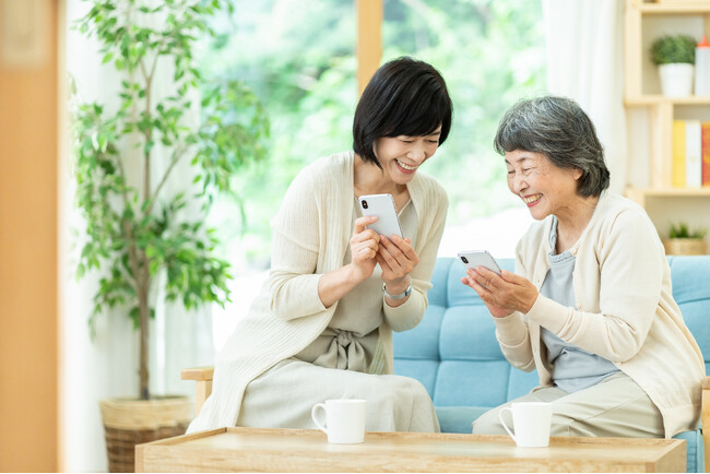 高齢化社会でのデジタル格差に挑む――シニア向け訪問型デジタル支援サービス「ワクデジ」を開始　～相続専門の経験を生かし、シニアの『楽しい』をサポート