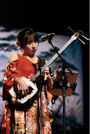 駒田早代、日秘劇場で感動のステージ-日本人ペルー移住125周年記念コンサートが大成功を収める