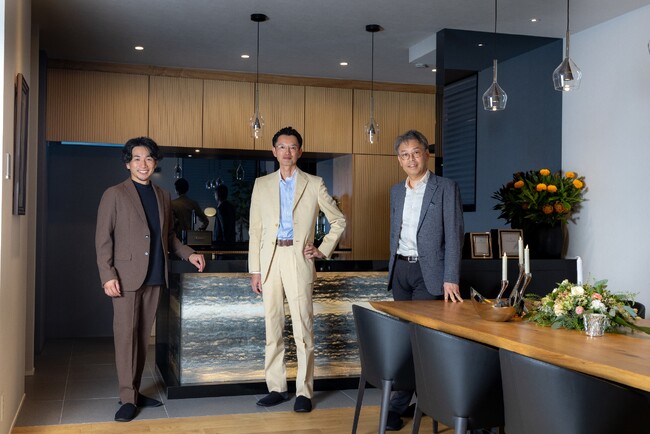 室町時代から受け継がれる「豊田小原和紙」をディスプレイに採用したキッチンを開発