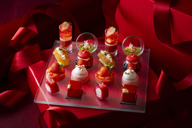 コンラッド東京、12月26日（木）より「ストロベリー・アフタヌーンティー “セレブレーション”」を開催