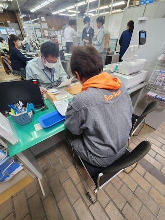 免許不要でヘルメット着用が努力義務とされる電動バイク（特定原付）を企画・開発する老舗ファブレスメーカー「SunSun」が、米どころ新潟県南魚沼に新たな拠点を開設！