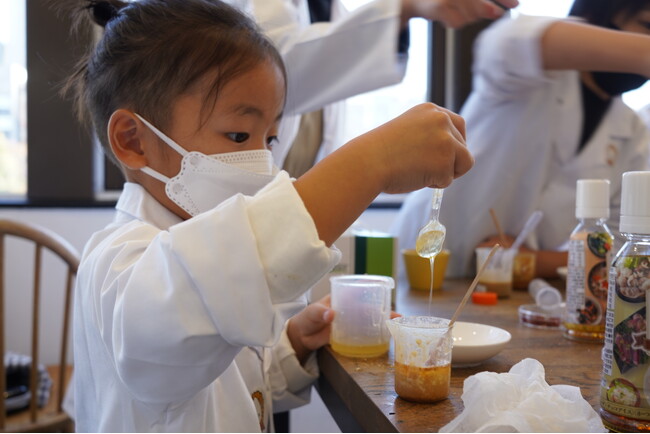 マルホン胡麻油の食育プログラム「クッキングラボ」が出張授業に！名古屋市立白鳥小学校で3日間に渡って開催決定！