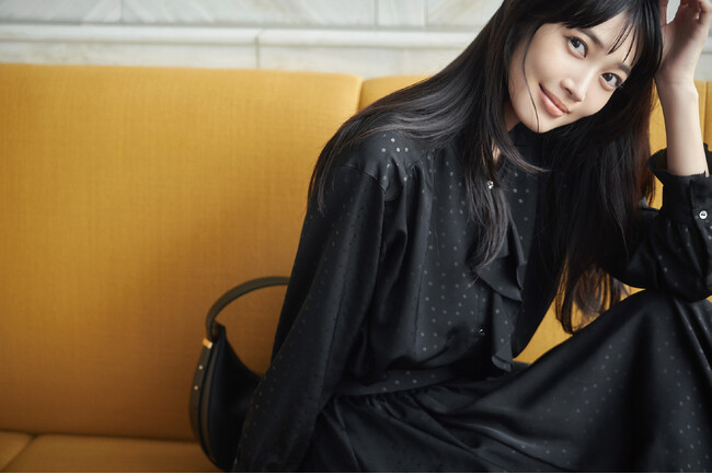 特別な一日を彩る真冬の“きれいめ”お出かけ服。Stola.(ストラ)、林田岬優さん出演のWEB特集を公開。