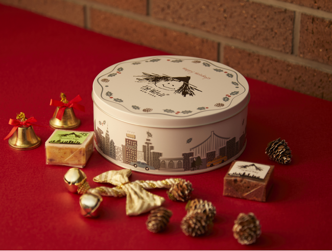 ブラウニー専門店 Fat Witch New York からクリスマス限定缶が登場!