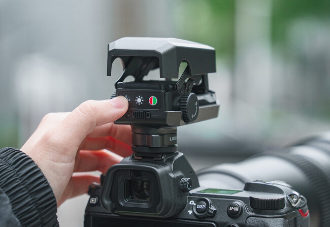 望遠撮影で素早く被写体を捉える「銘匠光学 TTArtisan ドットサイト 照準器 TT-DOTSIGHT」販売開始