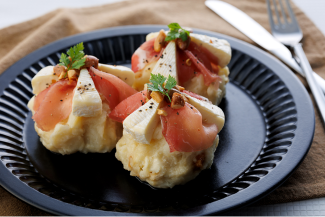 【サラダショップ｜Salad Cafe】ボジョレー・ヌーヴォー解禁に向けて！食卓華やぐ大人のサラダ2品を新発売　ワインとあわせてパーティーにも自分へのご褒美にも