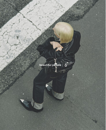 h'eres × beautiful people collaboration itemを発売