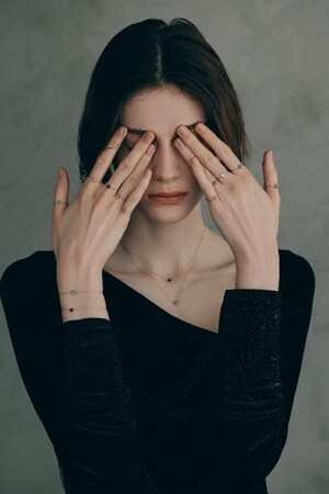 【PLUS VENDOME】シグネチャーアイテムである、ハートのチェーンリングに新作が登場