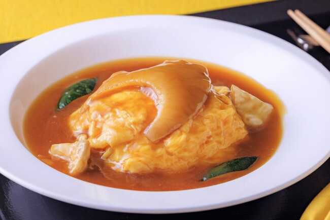 ふかひれ餡が沁みる!王道にして究極の『天津飯』が3種の味わいで登場!