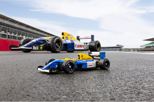 「レゴ(R)アイコン Williams Racing FW14B & Nigel Mansell」2025年3月１日（土）発売