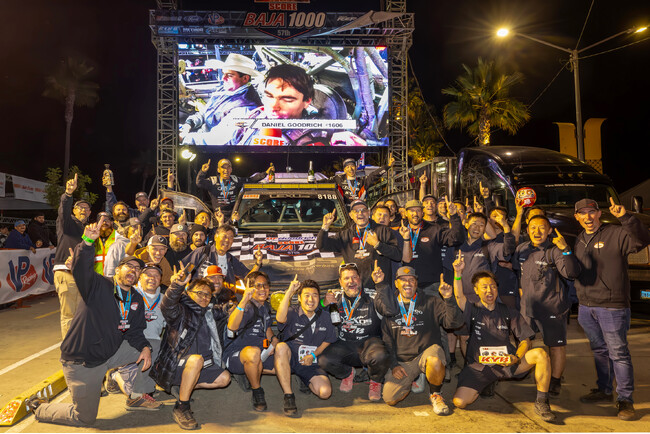 TEAM JAOS 「SCORE BAJA 1000」クラス優勝