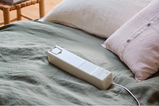 布団乾燥機の新しいかたち。レコルト［スティック ふとんドライヤー］を新発売