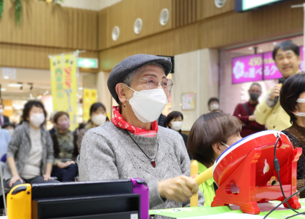 【西東京市】東大との連携で、高齢者フレイル予防にeスポーツを活用。楽しい社会参加を促し、体験後は、同世代との交流意欲が38.4％、外出頻度も週5回以上が28％向上※。