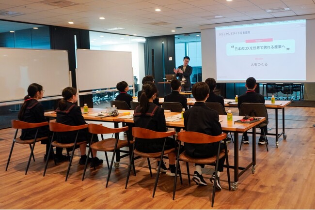 【イベントレポート】九段中等教育学校の中学生に向けた生成AIワークショップを開催