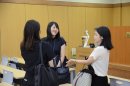 パナソニックIS社員に質問する学生 パナソニックIS社員に質問する学生