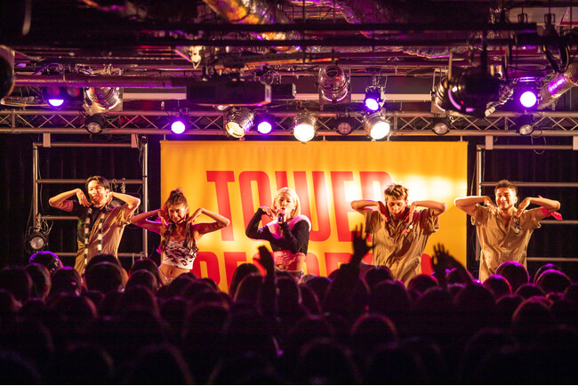 Toua、22歳の誕生日当日に1st EP『I am I』リリース記念イベントを開催！ ファンの愛に包まれたバースデーライブ