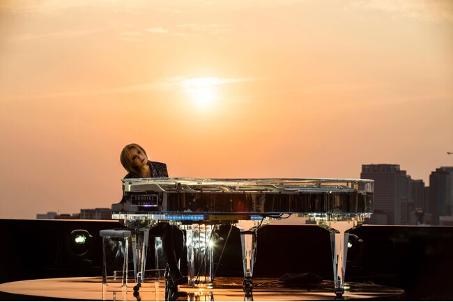 YOSHIKI初監督映画『YOSHIKI: UNDER THE SKY』日本先行配信決定　12月13日よりPrime Videoにて国内独占配信スタート