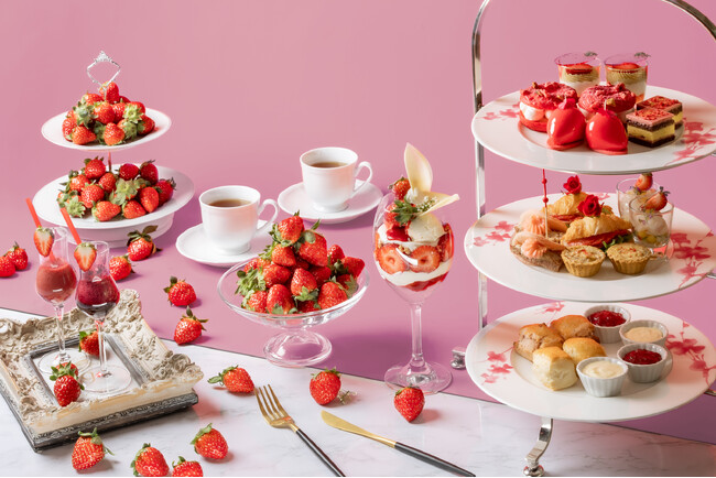 3種の国産ブランド苺の食べ放題とストロベリーテイストのスイーツを贅沢に！苺の甘い香りと過ごす至福の時間(ひととき)、ストロベリーアフタヌーンティー「ストロベリー アプレ・ミディ」を販売