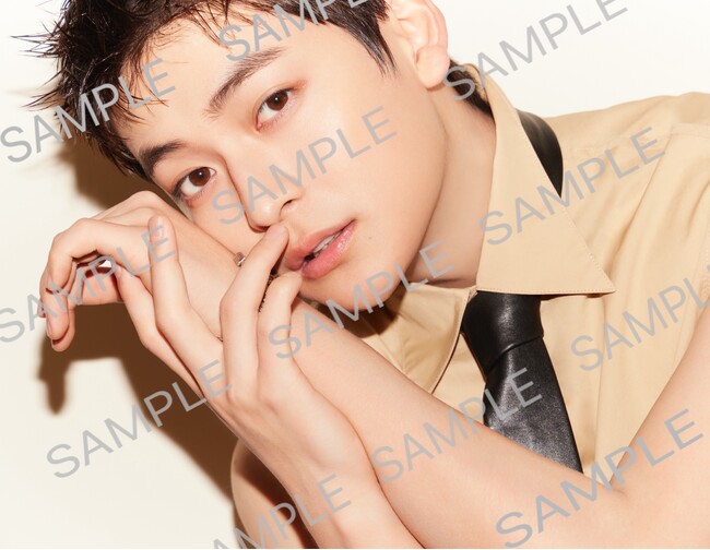 俳優・高橋文哉さんの卓上カレンダー発売決定！　１１月２９日に予約販売スタート