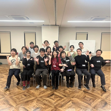 ～演劇の表現を学び　人生をより豊かに～俳優岩瀬顕子さんを招き演劇ワークショップを開催