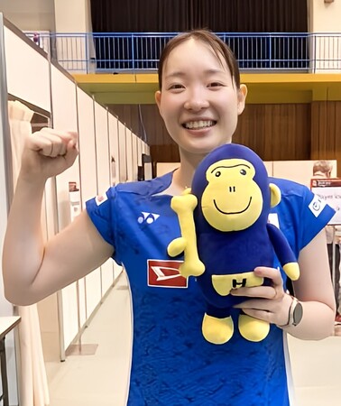 ほねごり バドミントン松本麻佑選手とプロ契約