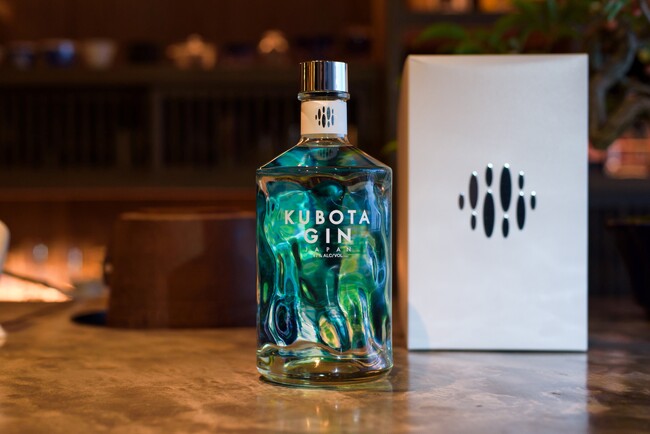 清酒「久保田」醸造元の新たな挑戦　蒸留酒事業　　　　　　　　　　　　　新商品「ＫＵＢＯＴＡ　ＧＩＮ」朝日酒造オンラインショップで本日より一般発売開始