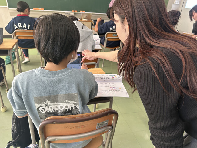 横浜市立新井中学校・新井小学校でIT出張授業を実施