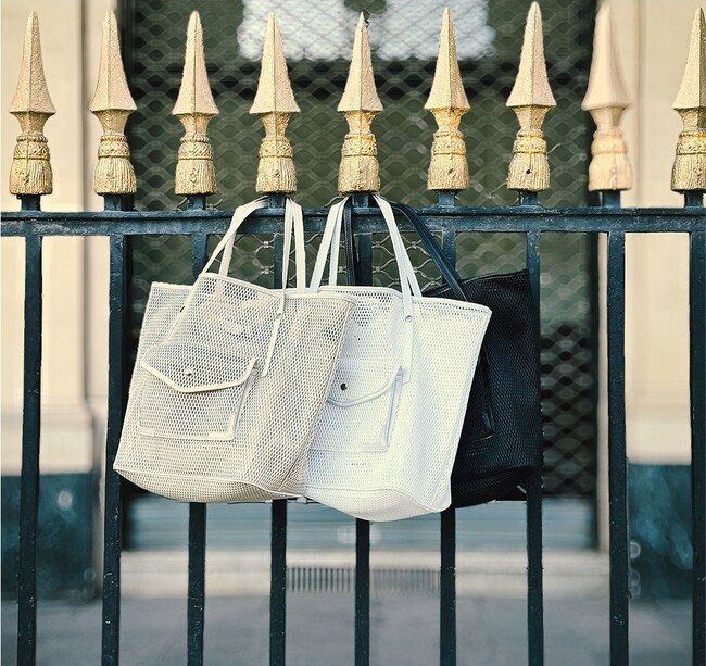 パリ発バッグブランド「q bag paris」、「nest w bag(ネスト ダブル バッグ)」新色発売＆ポップアップストア「q bag paris marche at HARAKADO」で販売開始