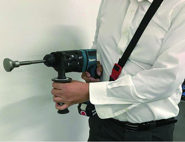 締固作業の新提案 誰でもカンタン「型枠トントン」を開発