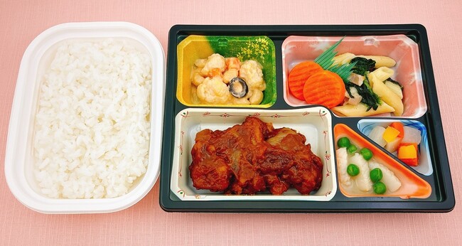 12月の“ご馳走の日”は「クリスマス弁当」をお届け