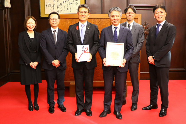 トランスコスモス、宮崎県に企業版ふるさと納税を活用した寄付を実施