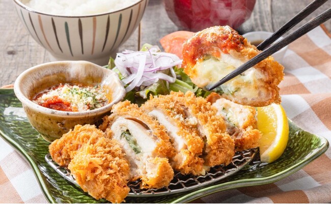 とろけるチーズと大葉香る絶品『チキンと大葉のチーズカツレツ』など、ご飯によく合う『冬の洋食フェア』１２月６日スタート！