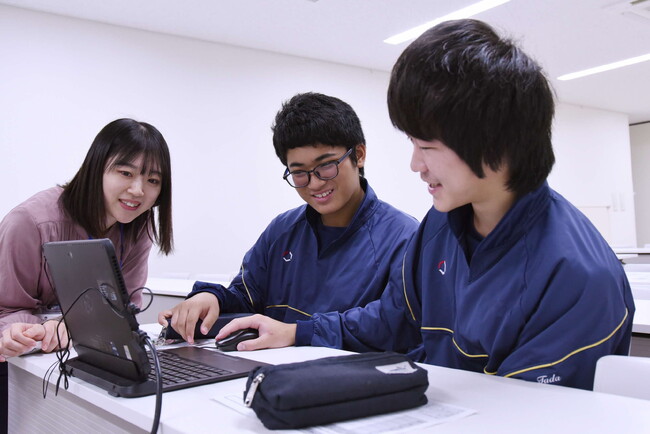 中学生が給食の献立作成を体験！ / 兵庫県川西市
