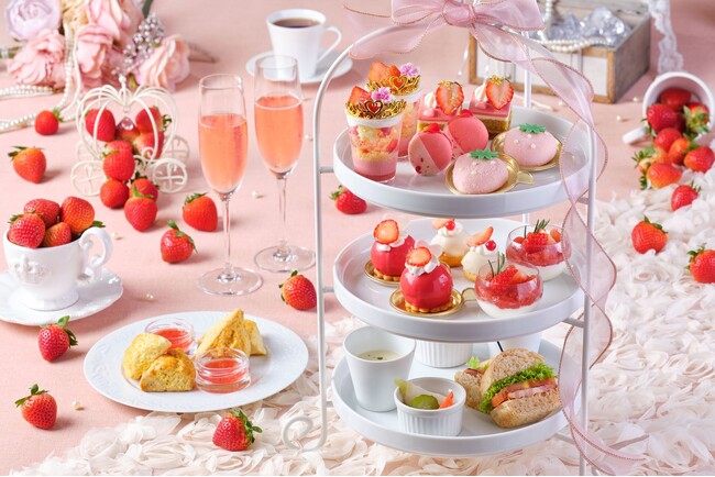 『 いちごの日(1月5日） 』より販売スタート！“ピンクカラー”が可愛らしい旬のいちごを食べつくす 「プリンセスアフタヌーンティー～ストロベリーパラダイス～」