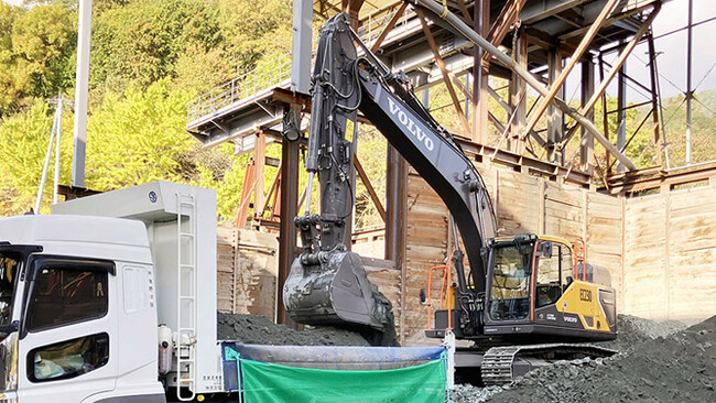 20t級バッテリー式油圧ショベルを建設現場に国内初導入