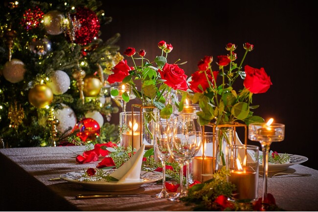 自分たちだけの“MYクリスマスツリー”で写真が撮り放題の個室プランが登場！クリスマスの煌びやかな空間で至福なひと時を堪能できる「クリスマス個室プラン」～With My Christmas tree～
