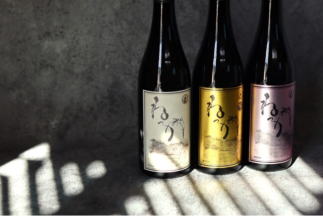 米焼酎「ねっか」の新酒が揃い踏み！「ユネスコ無形文化遺産」登録の伝統的酒造りで、今年もおいしい米焼酎が出来上がりました。【ねっか奥会津蒸留所】