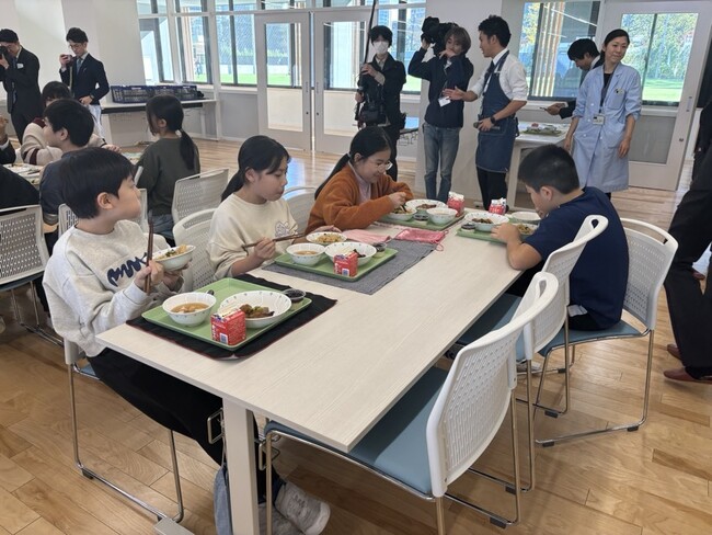 赤坂学園オーガニックデイ~オーガニックビレッジ連携給食~ を開催しました