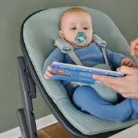 家族でシェアができ、折りたためる新発想のベビー・キッズチェアYIPPY(イッピー)に“親子の絆が深まる”新生児用アクセサリー「ニューボーン・ユニット」が登場