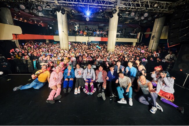 渋谷で繰り広げられた音楽と笑いの奇跡のフェス!!ジェラードンかみちぃ扮する如月マロンの魅力炸裂!『Veeeeeda！』 ライブレポート