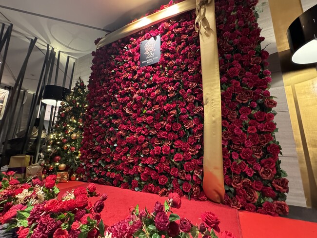 【リーガロイヤルホテル京都】～ホテルがクリスマスムード一色に包まれる～ クリスマス装飾を実施