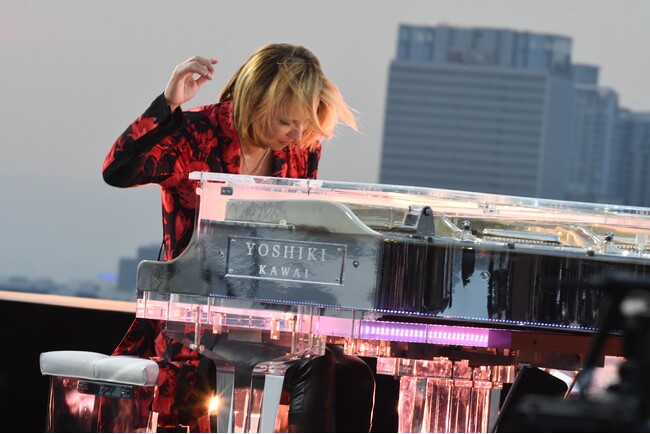 YOSHIKI初監督映画『YOSHIKI: UNDER THE SKY』日本先行配信本日13日よりPrime Videoにて国内独占配信スタート