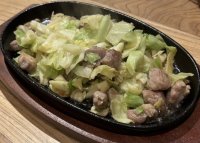 東京都神田錦町「錦町食堂このじ魚金」が12月から営業再開！お酒もご飯も進む博多のソウルフード“鉄板豚焼肉”が登場