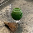 泡立つ抹茶ラテ 泡立つ抹茶ラテ