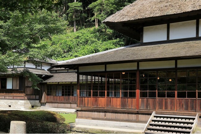横浜・三溪園　『三溪園で過ごすお正月　鶴翔閣公開』　を開催