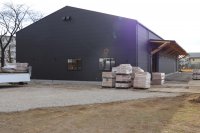 2024年問題を解決し、建築現場の物流・施工に新しい価値を
AQ Group木造建築技術研究所に「施工効率化センター」開所！
建築現場における業務生産性向上を目指した研究、全国展開へ